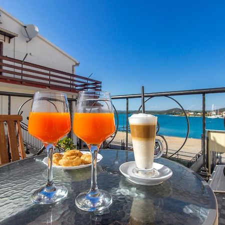 Apartmani Nikolina Seaview Sibenik Ngoại thất bức ảnh