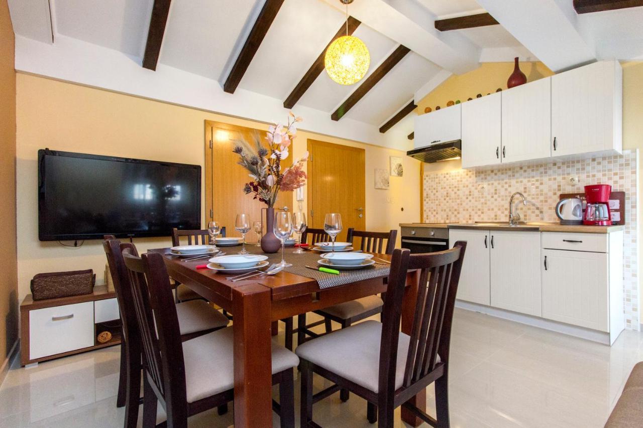 Apartmani Nikolina Seaview Sibenik Ngoại thất bức ảnh